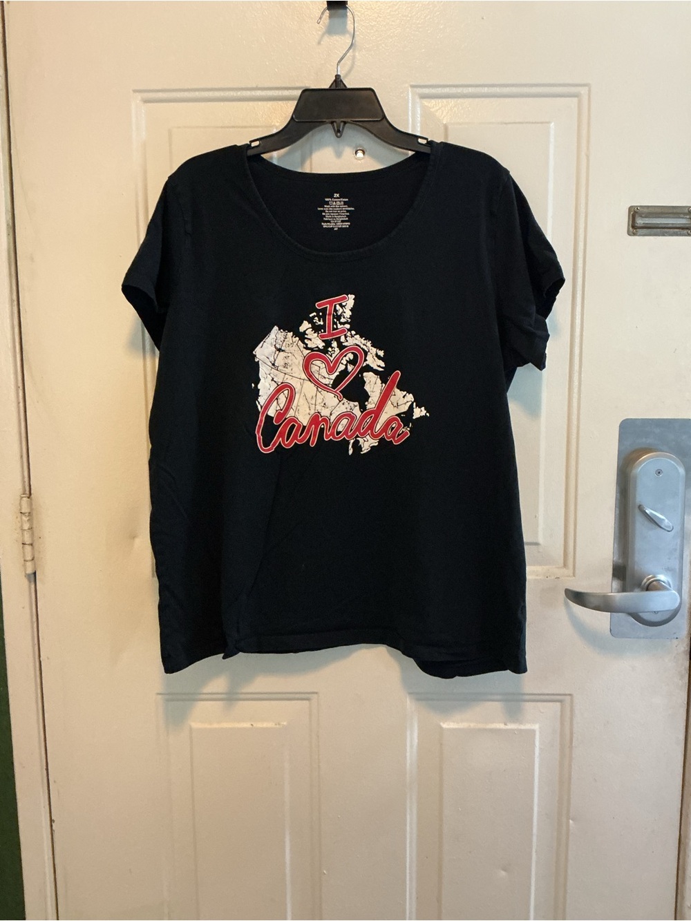 Women’s Black 'I ♥ Canada' Short Sleeve Graphic Tee